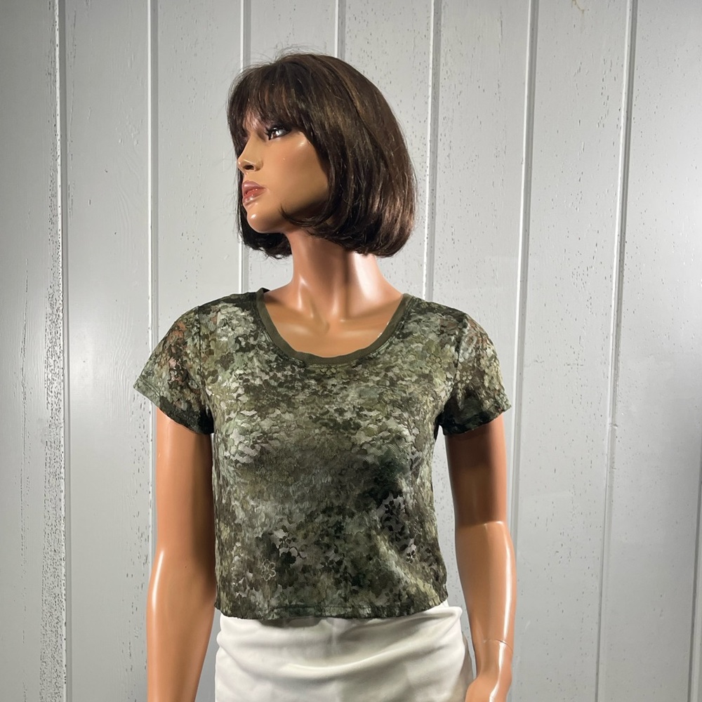 *Aeropostale Map to Mars Woman's  Floral Camo Lace Crop TopSz XS
